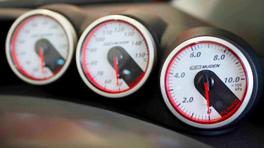 Mugen Civic Type R instrumenst