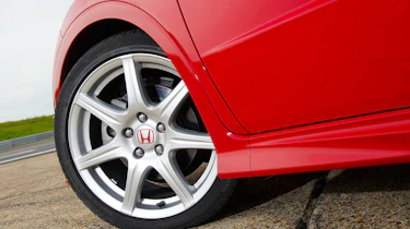 Honda Civic Type R wheel