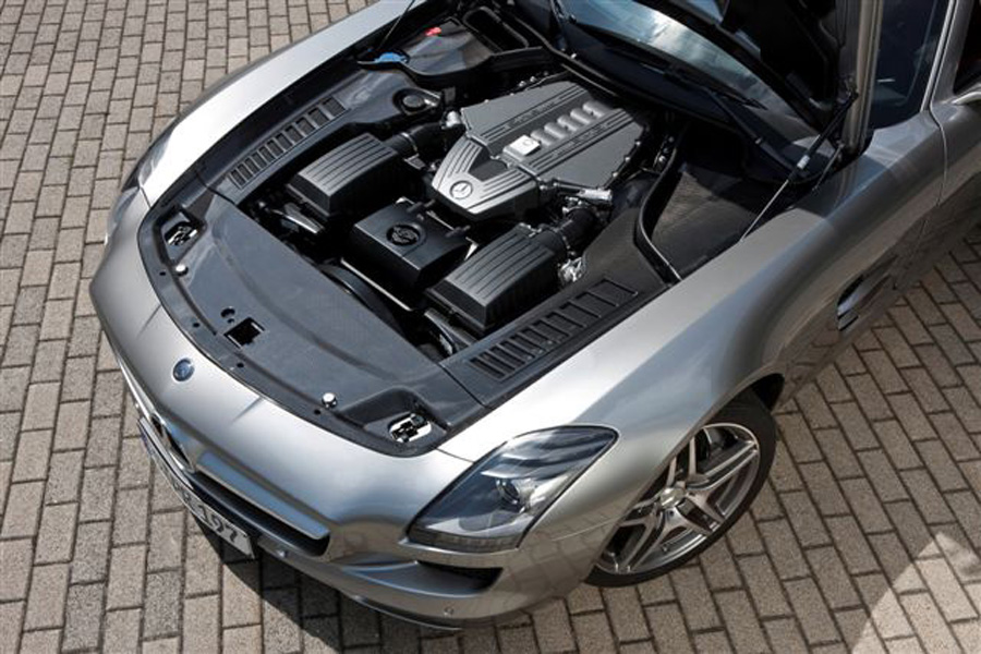 Mercedes-Benz SLS AMG engine