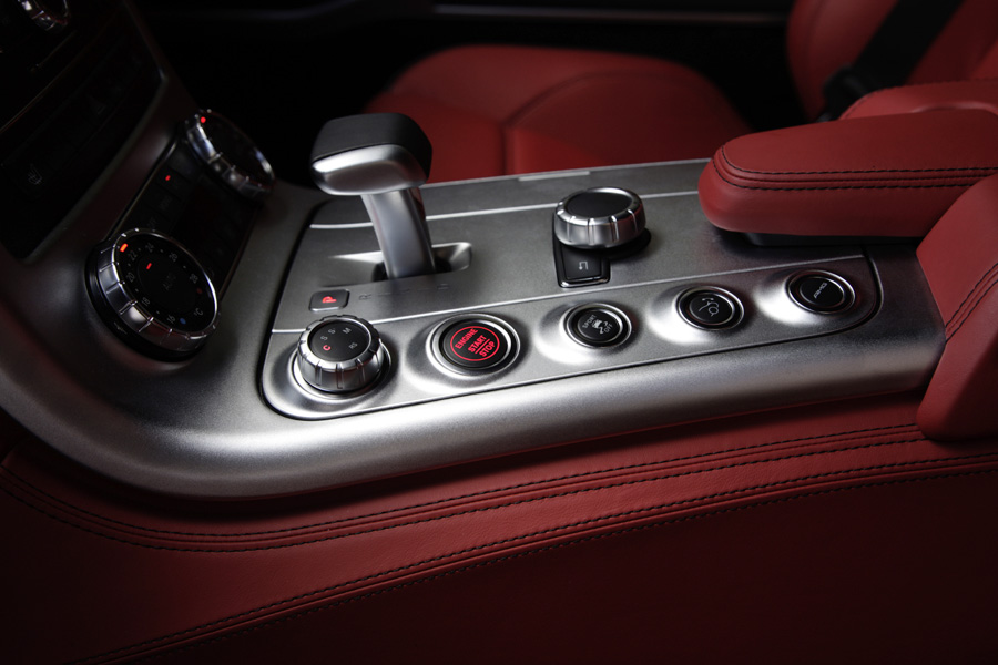 Mercedes-Benz SLS AMG