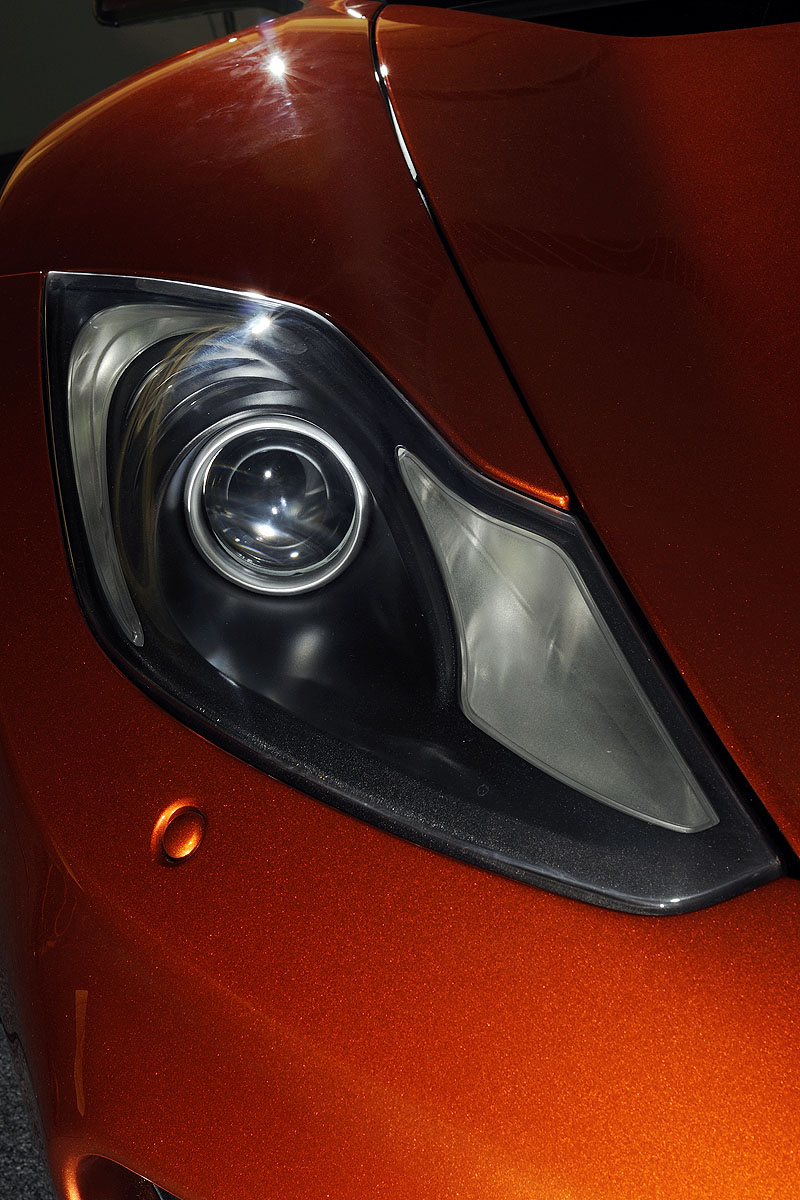 McLaren MP4-12C headlight