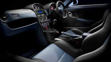 Noble M400 interior