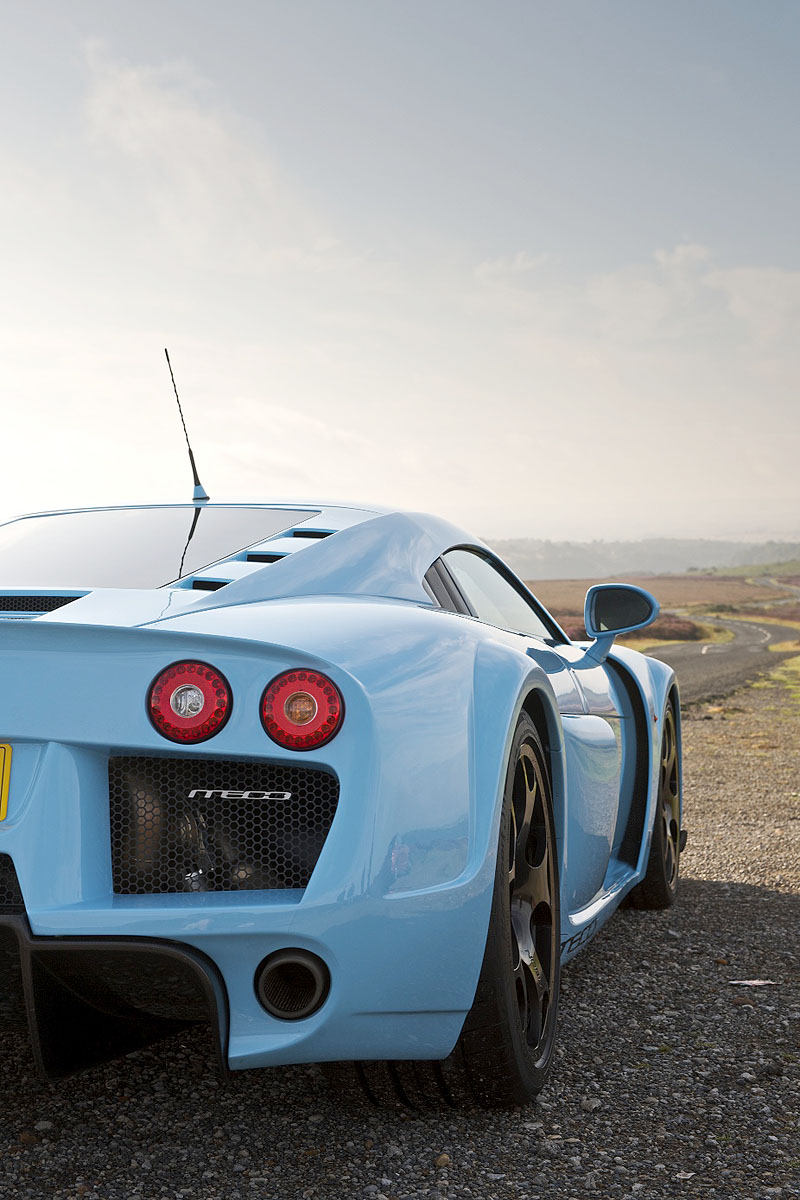 Noble M400