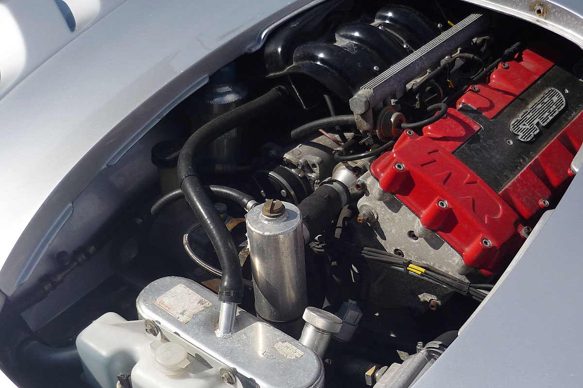 TVR Sagaris engine