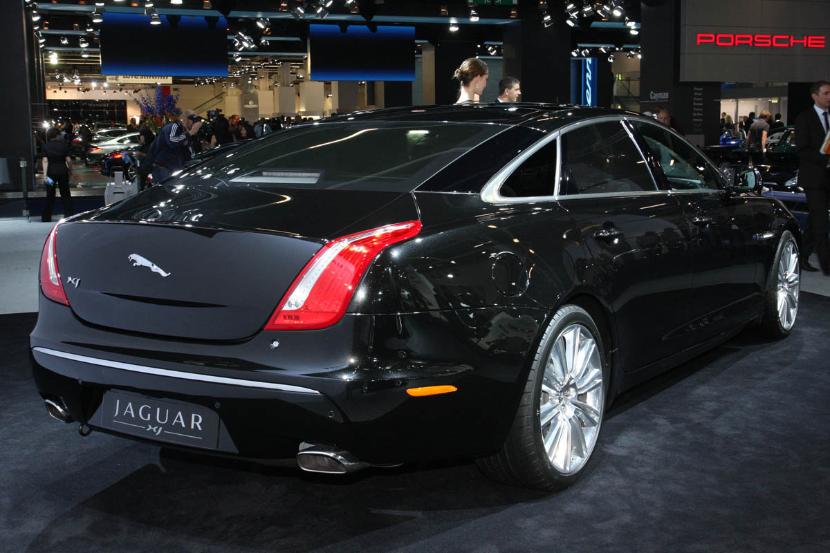 Jaguar XJ
