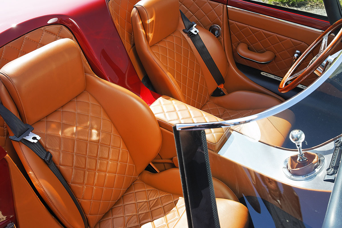 Eagle E-type Speedster interior
