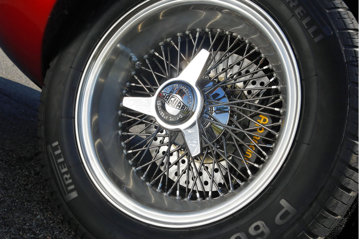 Eagle E-type Speedster wire wheel