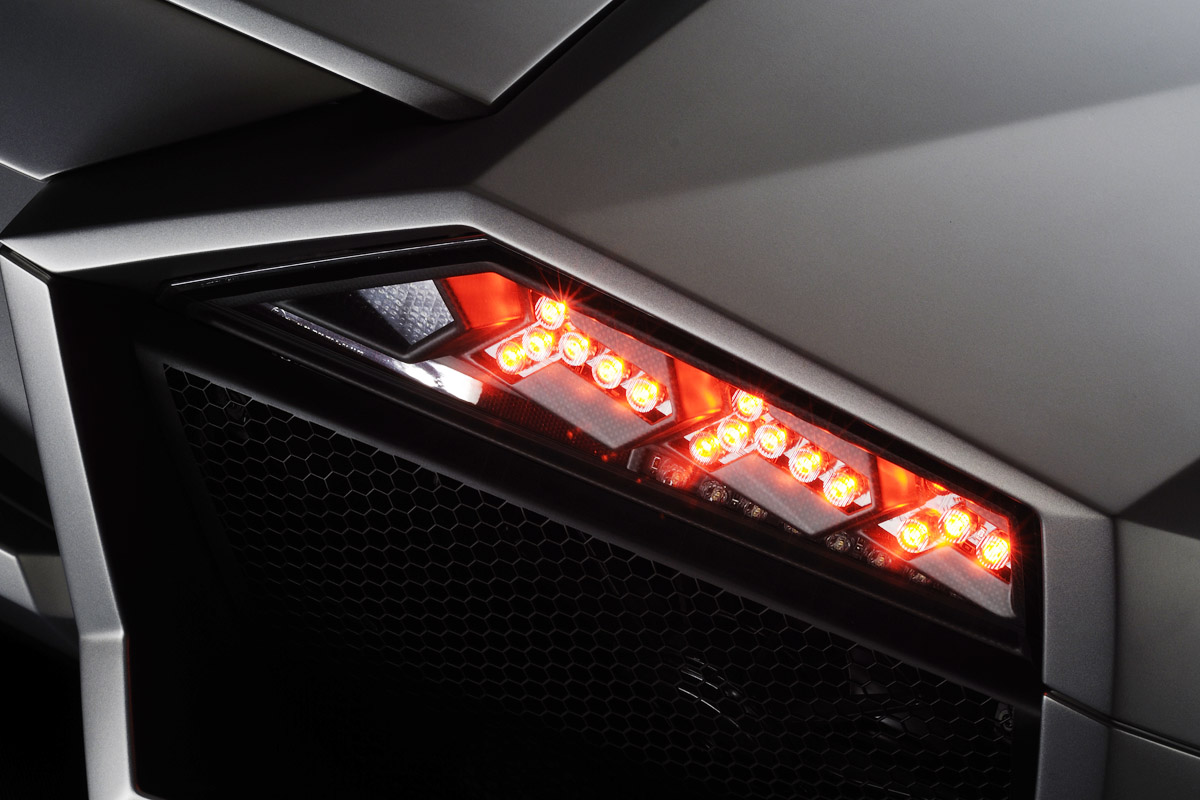 Lamborghini Reventon Roadster rear light