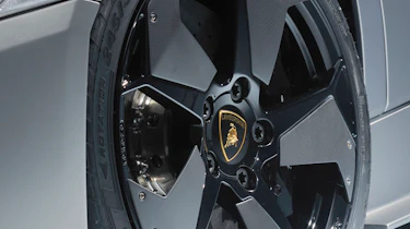 Lamborghini Reventon Roadster wheels