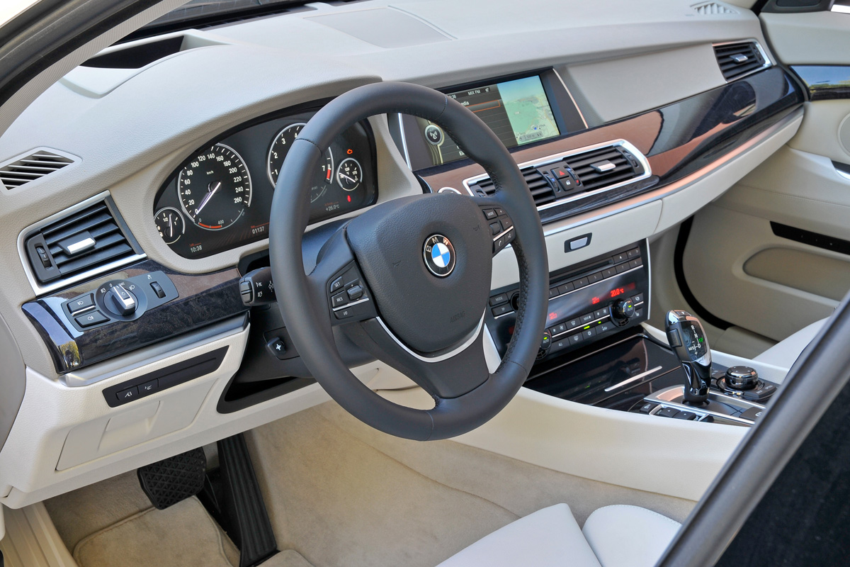 BMW 535i GT interior