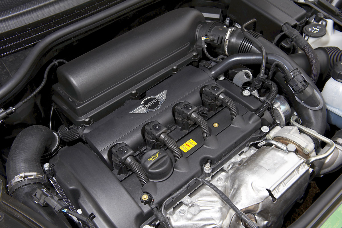 Mini Clubman JCW engine