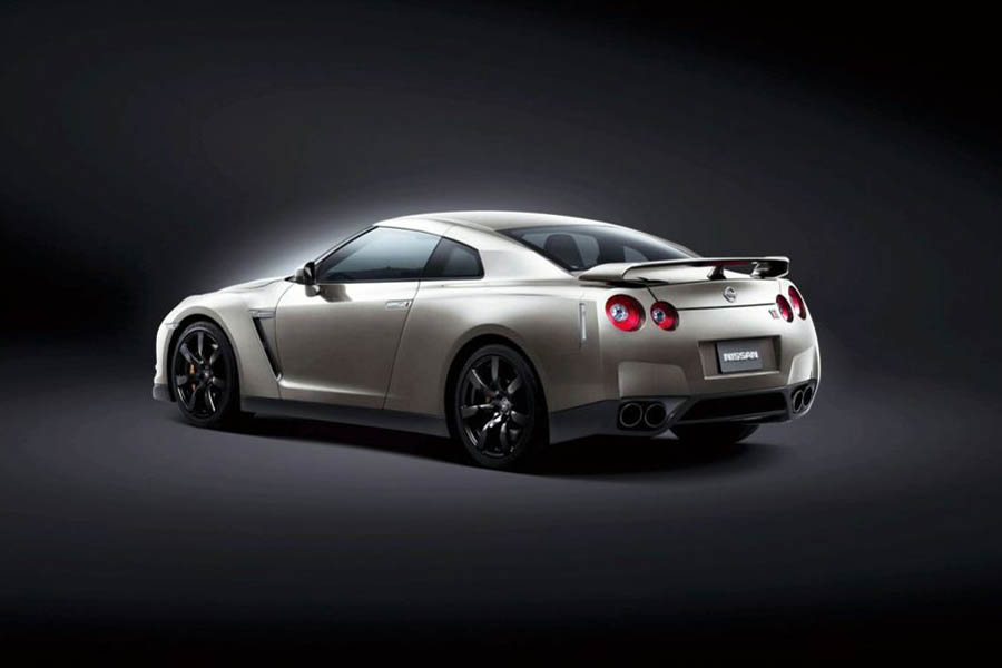 Nissan GT-R
