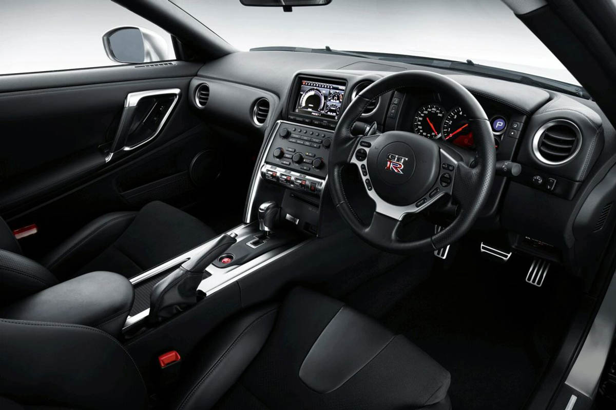 Nissan GT-R