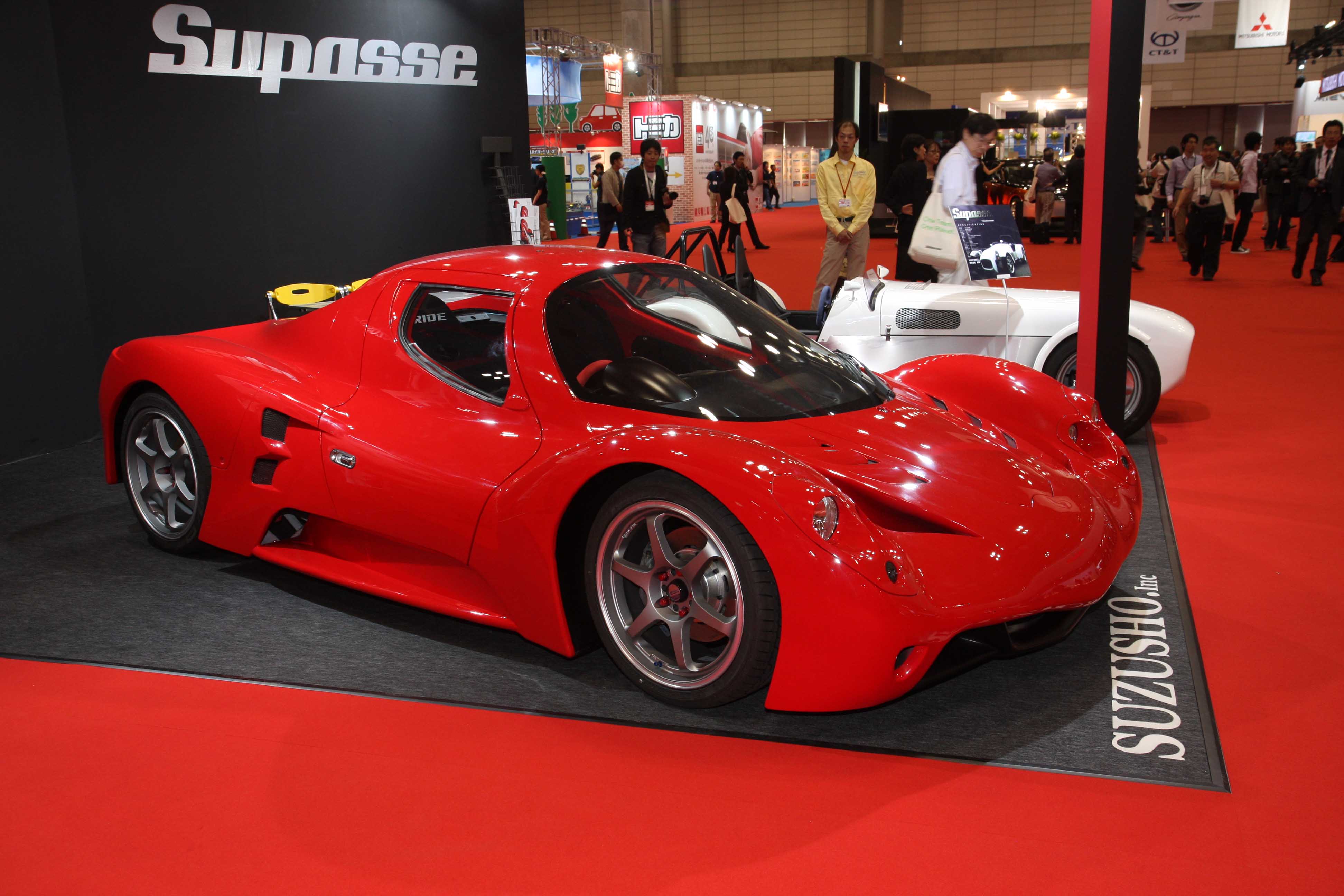 Supasse V supercar