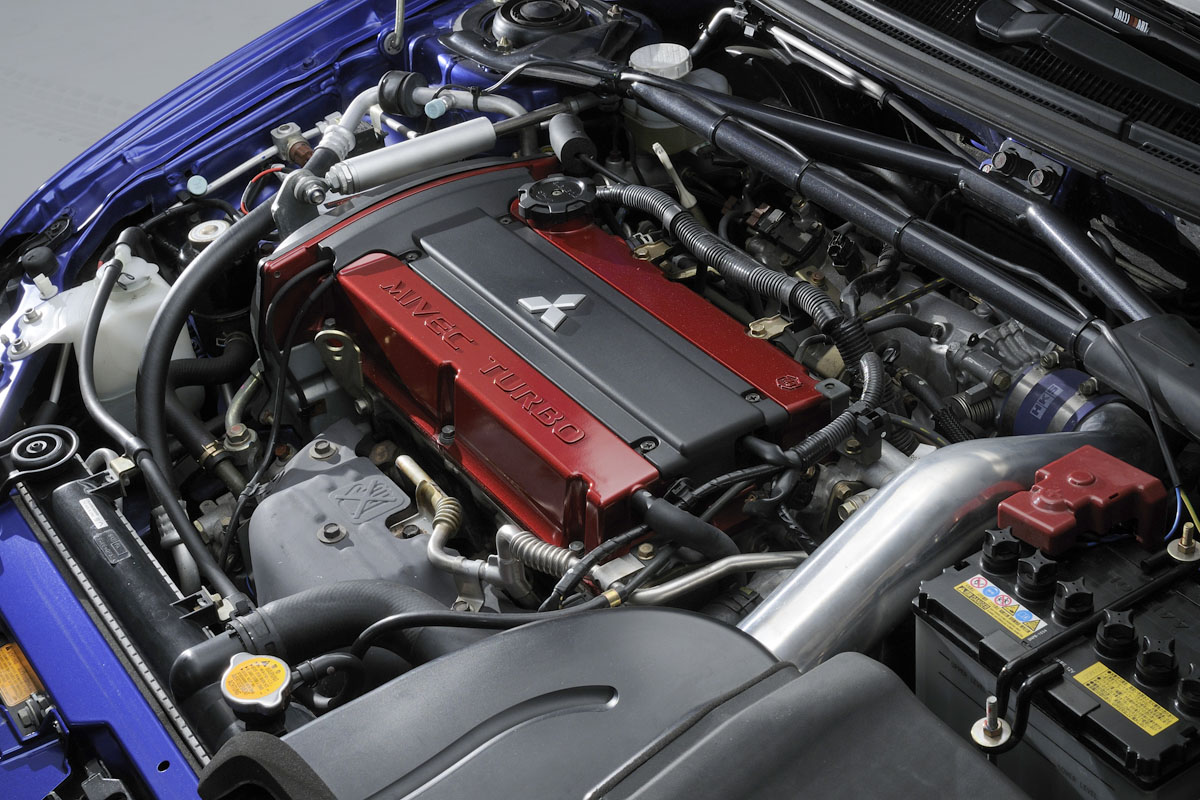 Mitsubishi Evo IX engine