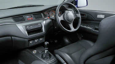 Mitsubishi Evo IX interior