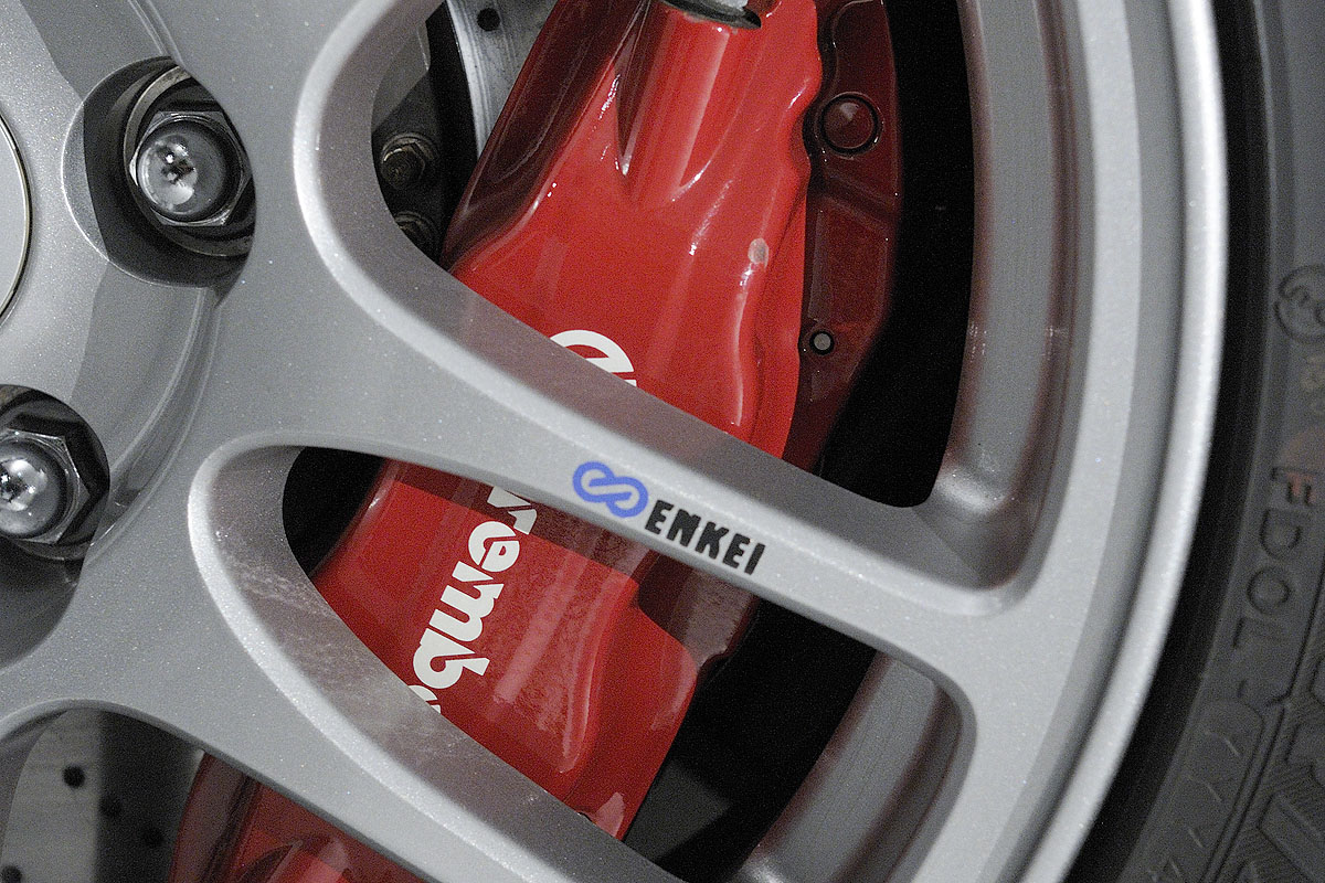 Mitsubishi Evo IX brake caliper
