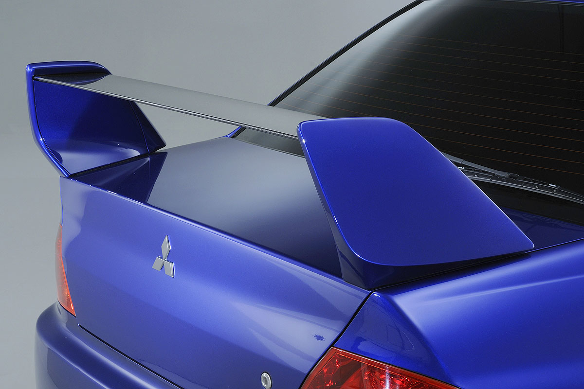 Mitsubishi Evo IX rear spoiler