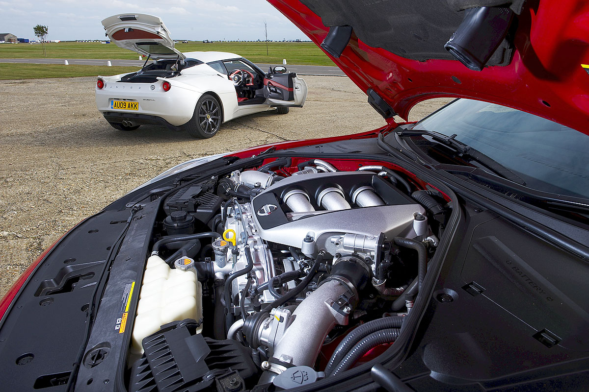Nissan GT-R engine
