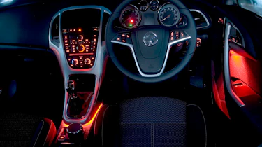 Vauxhall Astra SRi dashboard