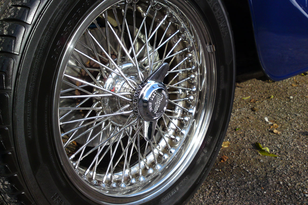 Morgan Plus 8 wheel