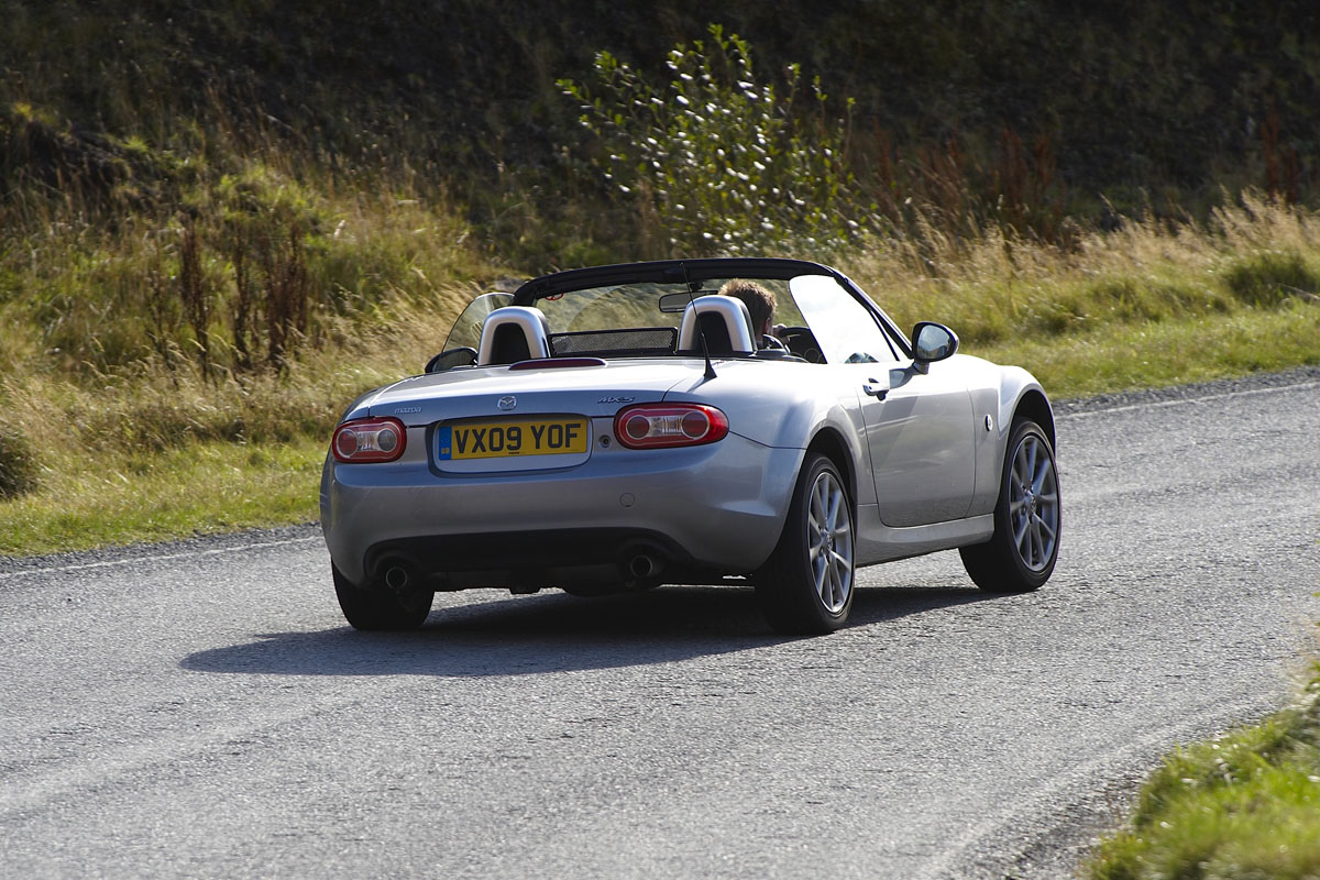 Mazda MX-5 2.0i Sport