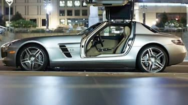 Mercedes SLS AMG