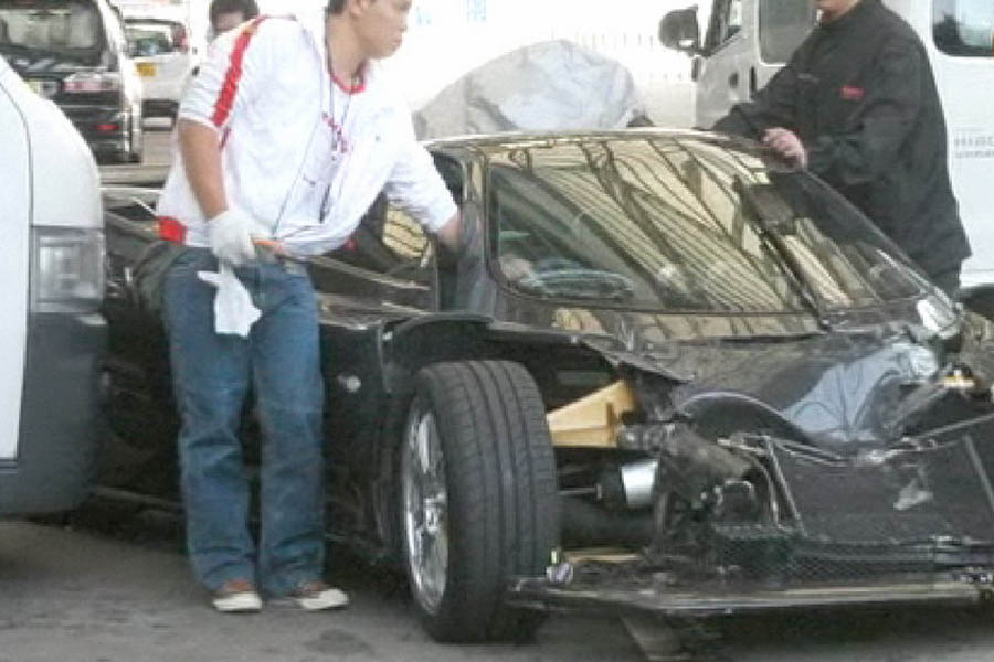Crashed Pagani Zonda F