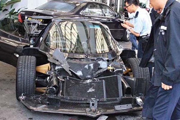 Crashed Pagani Zonda F