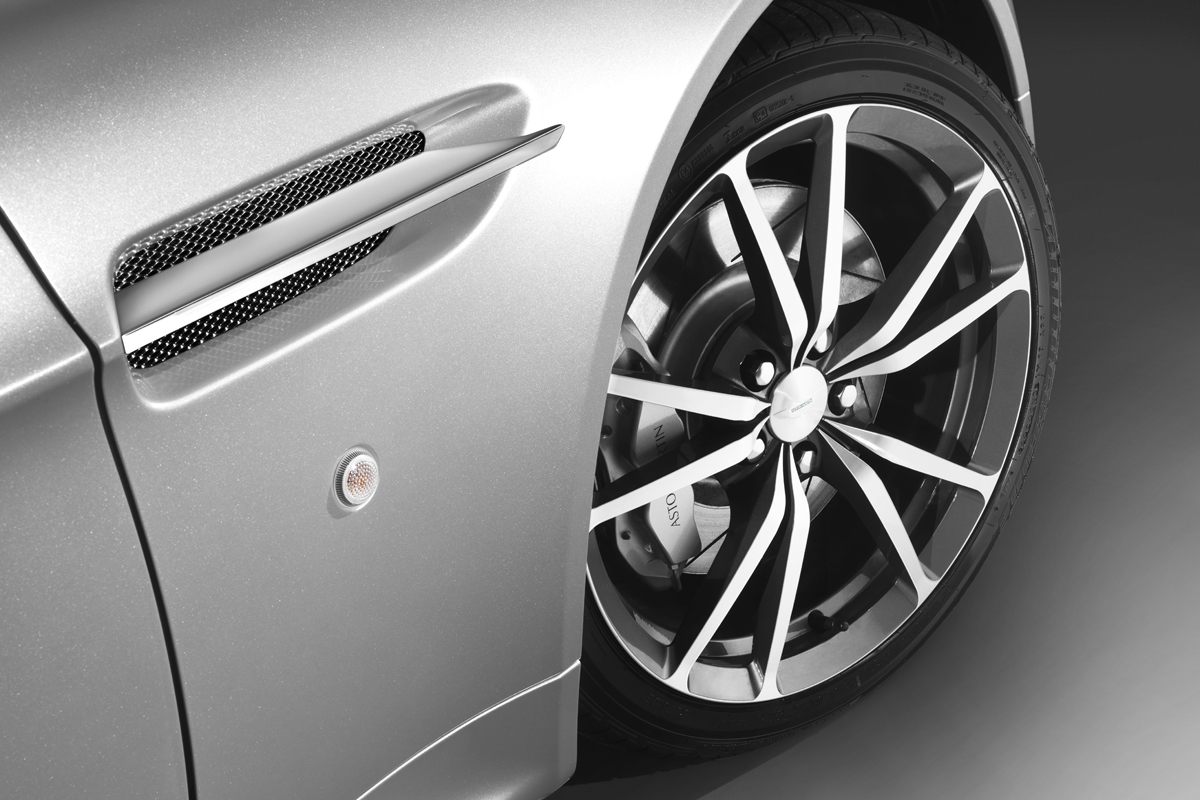 AM V8 Vantage
