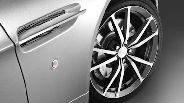 AM V8 Vantage