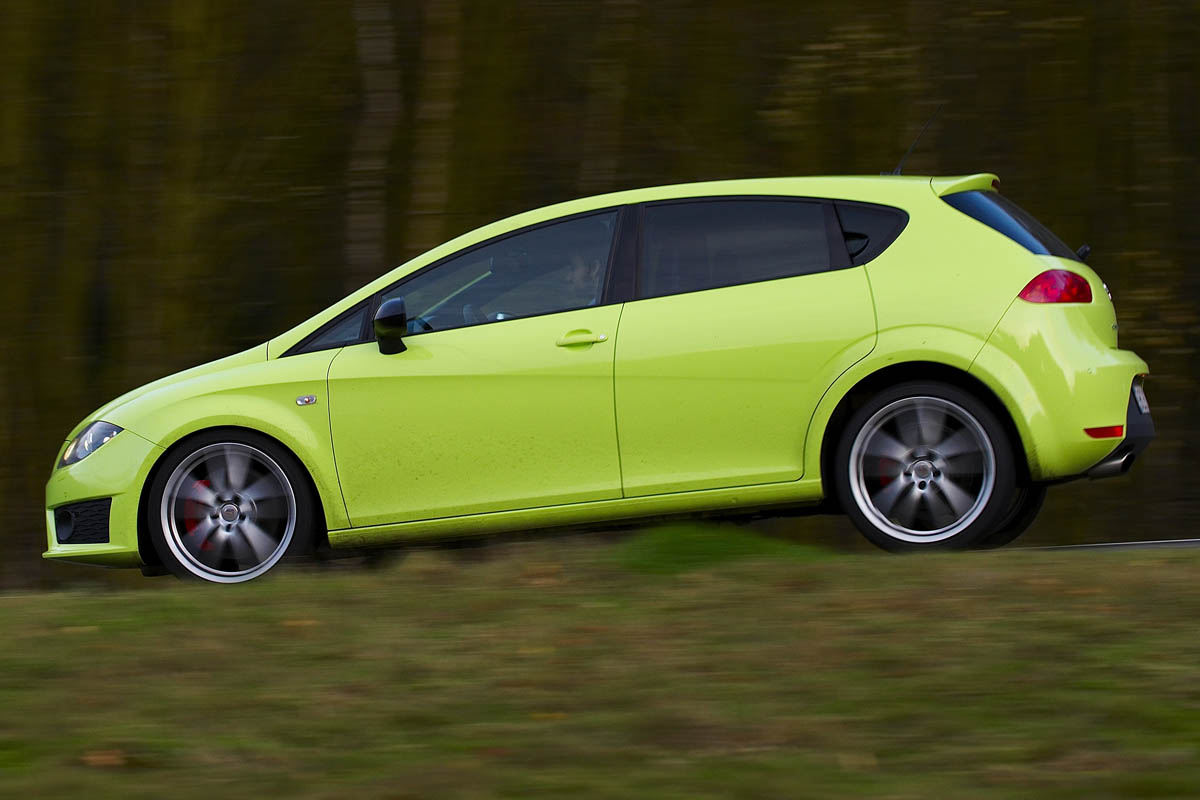 SEAT Leon Cupra R