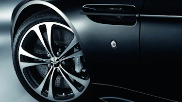 Aston Martin V12 Vantage