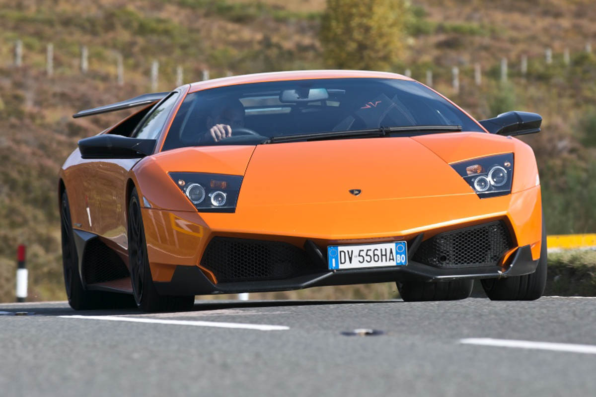Lamborghini Murcielago LP670-4 SV
