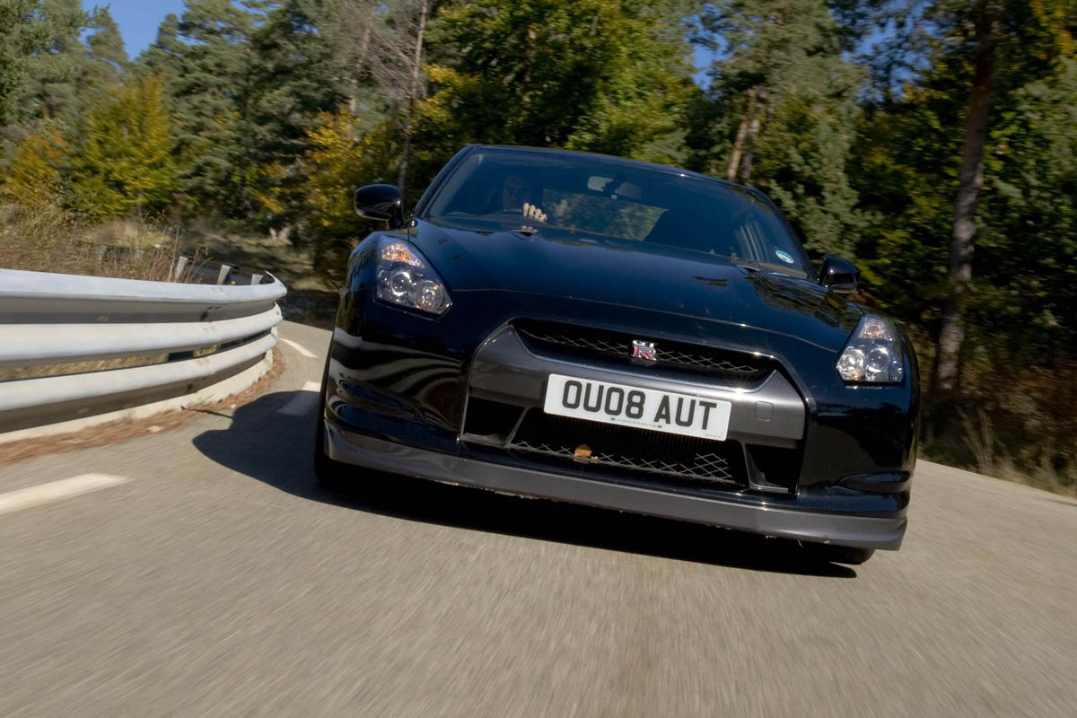 Nissan GT-R