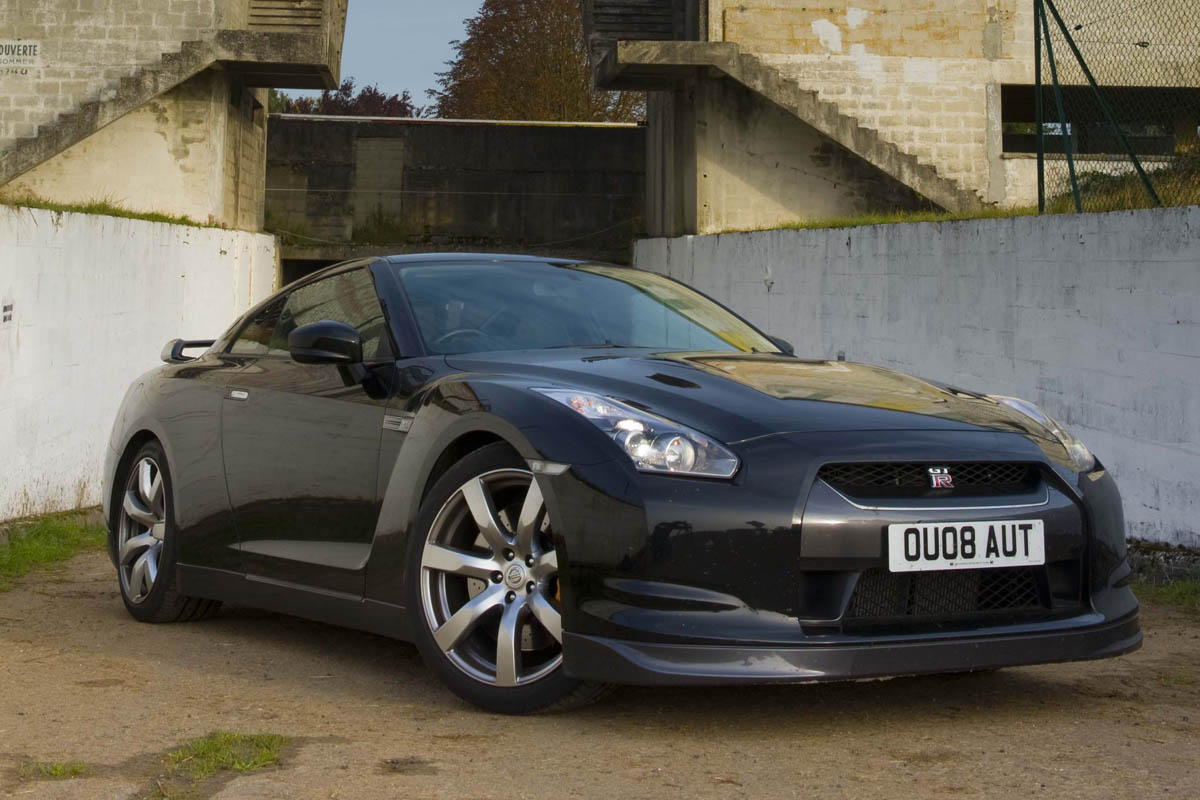 Nissan GT-R
