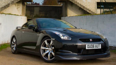 Nissan GT-R
