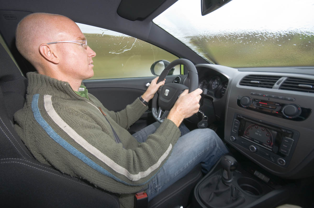 SEAT Leon Cupra R