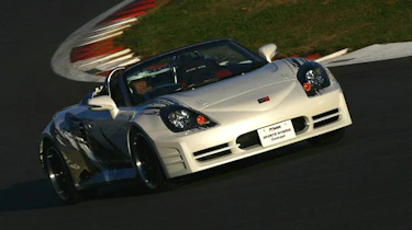 Toyota MR2 hybrid roadster