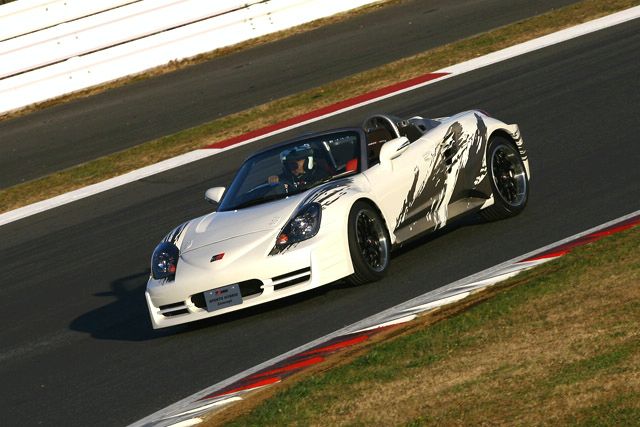 Toyota MR2 hybrid roadster