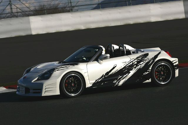 Toyota MR2 hybrid roadster