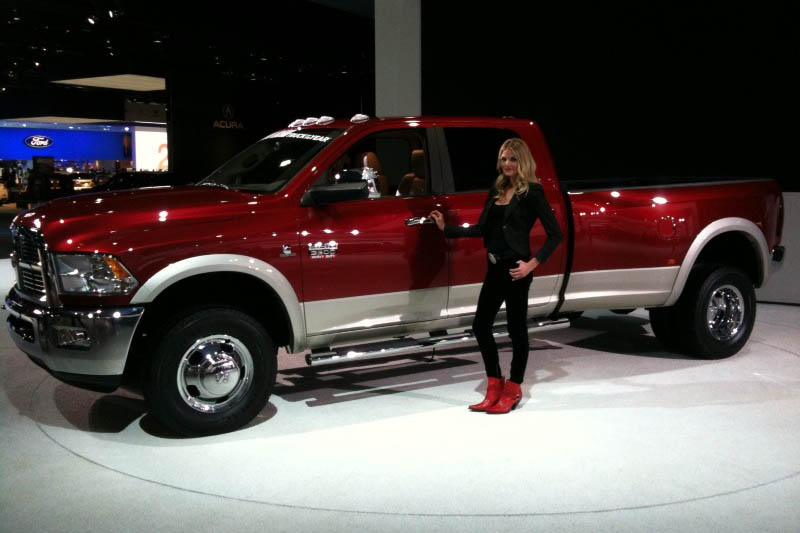 Chris Harris at Detroit motor show