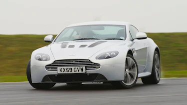 Aston Martin V12 Vantage