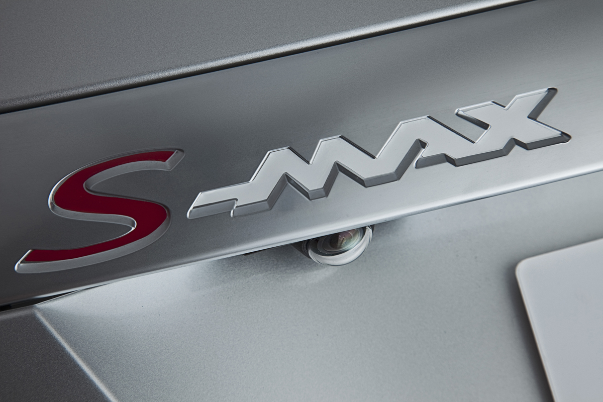 Ford S-MAX SCTi badge