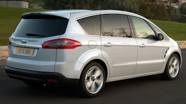 Ford S-MAX rear action