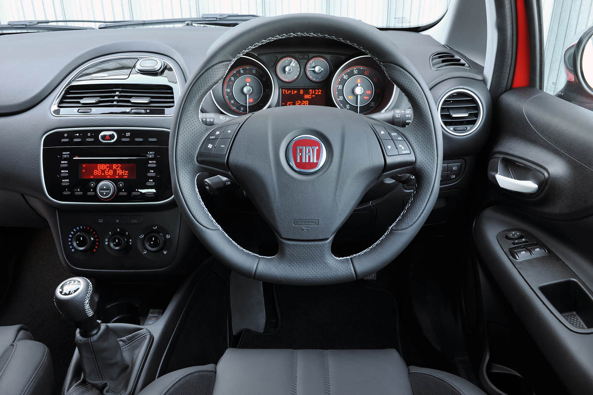 Fiat Punto Evo Sporting interior