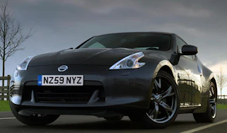 Nissan 370Z Black front