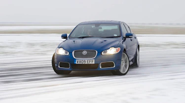 Jaguar XFR winter tyre test