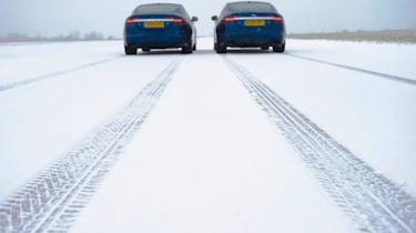 Jaguar XFR winter tyre test