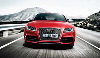 Audi RS5 front action